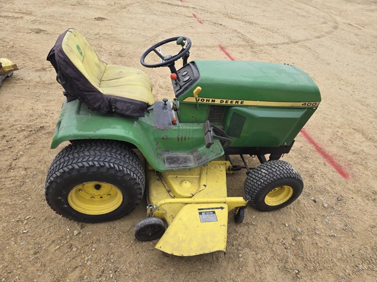 john-deere-400-image-3