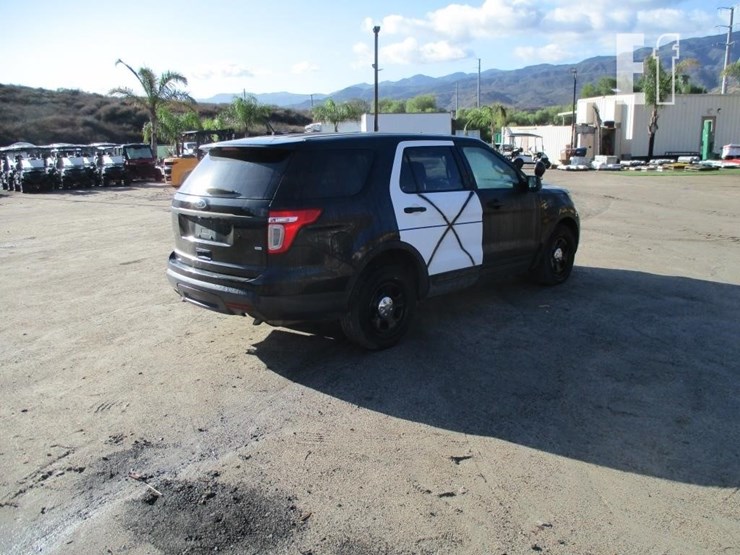 2014-ford-explorer-image-3