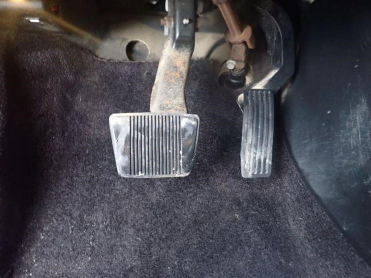 2016-jeep-cherokee-image-34