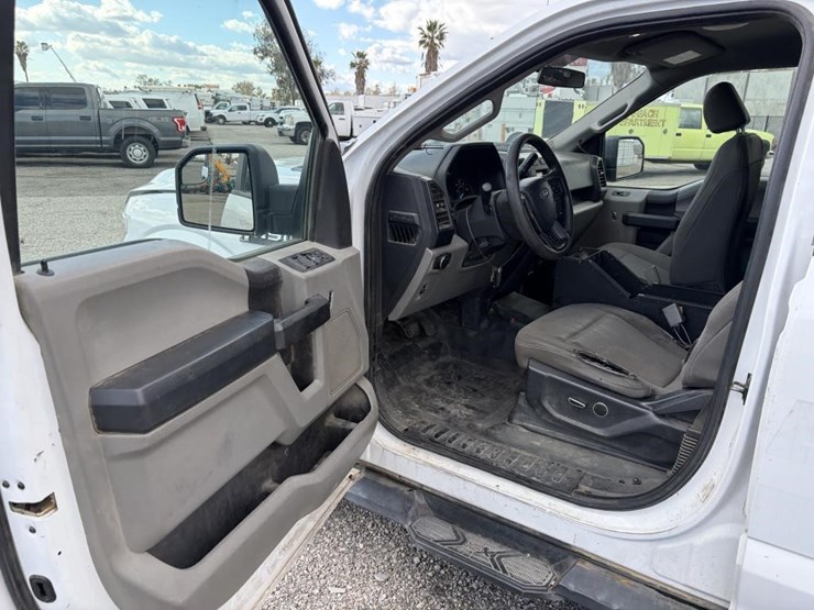 2018-ford-f150-xl-image-12