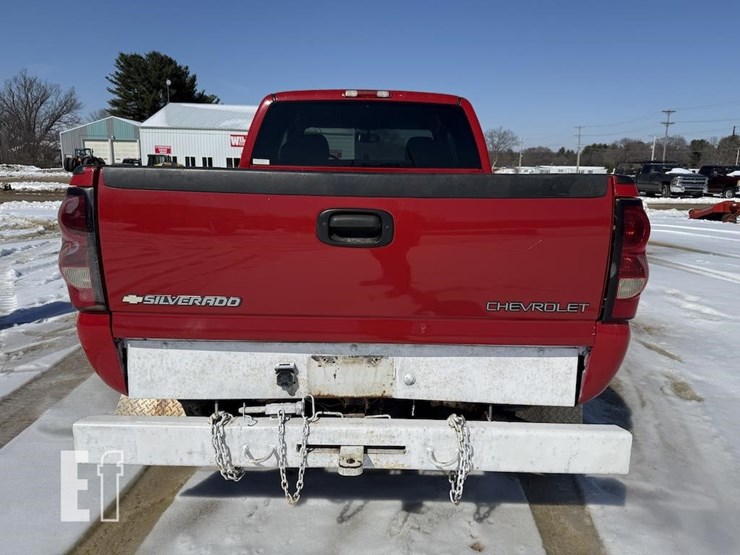 2004-chevrolet-2500-image-6