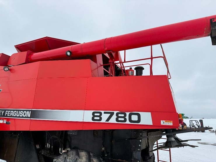 massey-ferguson-8780-image-23