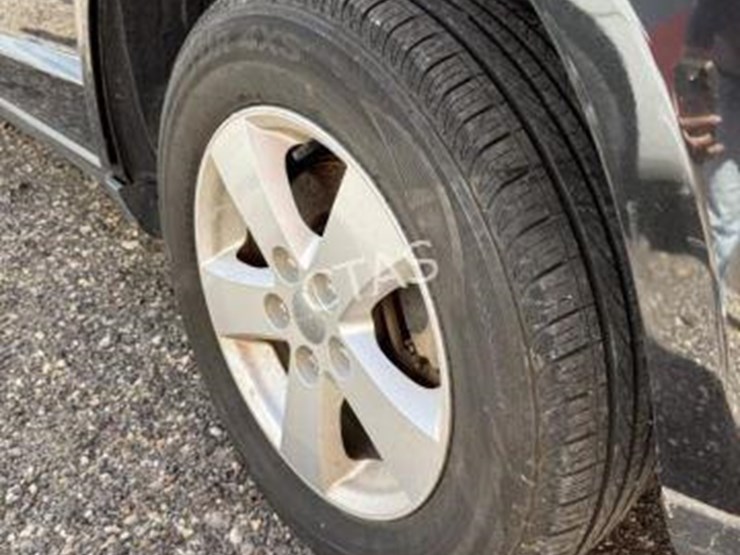 2012-dodge-journey-sxt-image-9