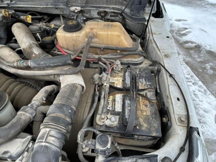 2011-ford-f350-image-28