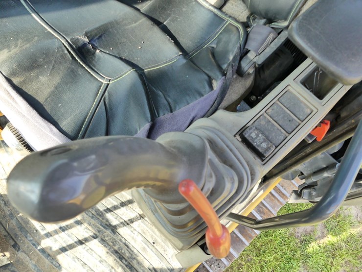 2012-deere-160g-image-14