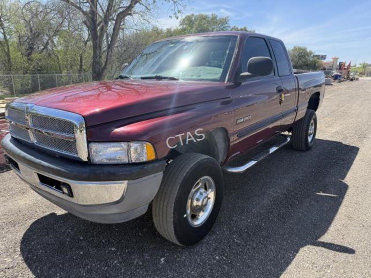 2001-dodge-ram-2500-image-1