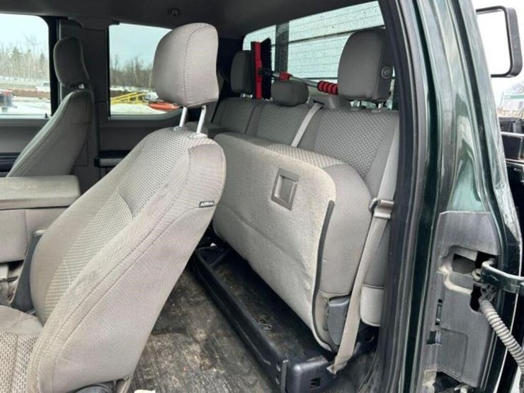 2016-ford-f150-xlt-image-21