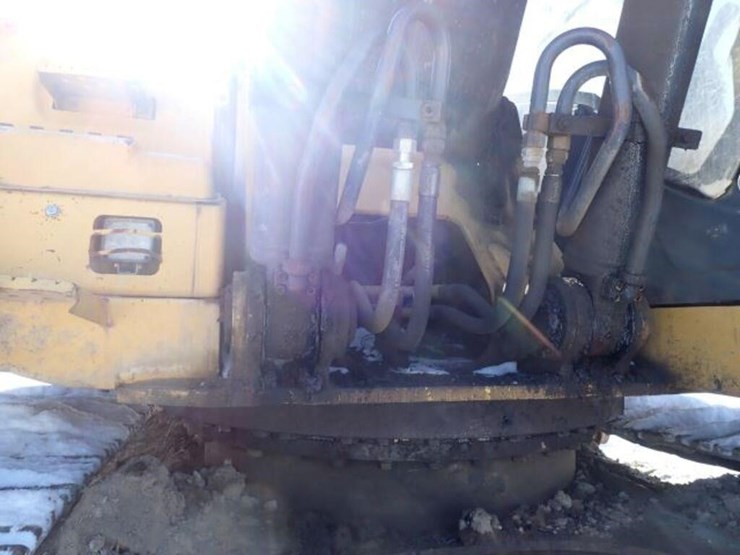 2012-deere-350d-lc-image-27