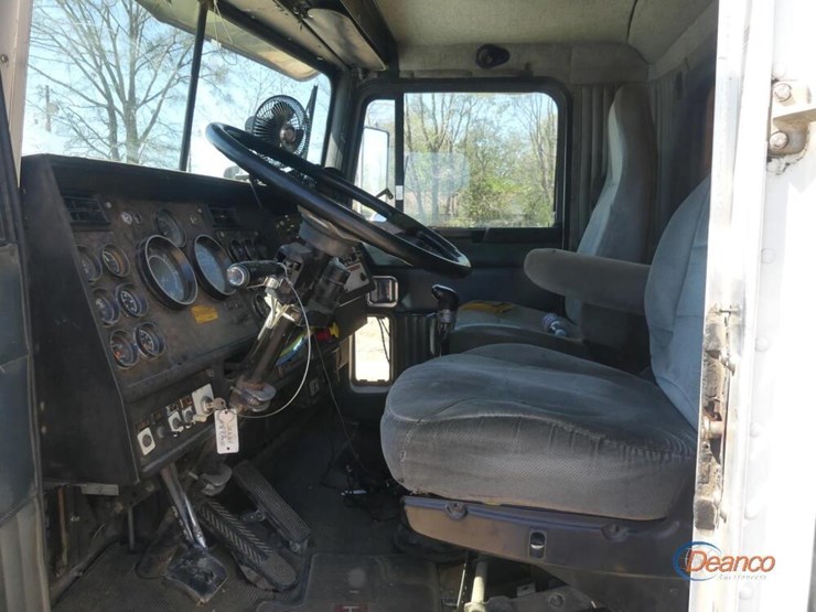 1995-kenworth-w900b-image-14