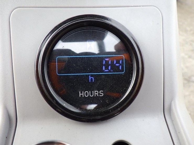 2026-sdlanch-me20-hydraulic-excavator-image-24