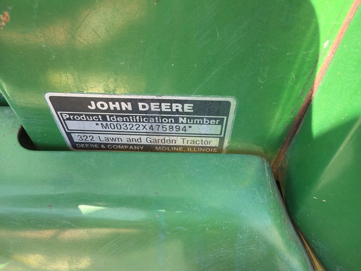 john-deere-322-image-5