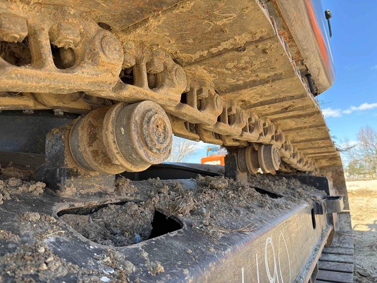 2020-hitachi-zx225usrk-image-18