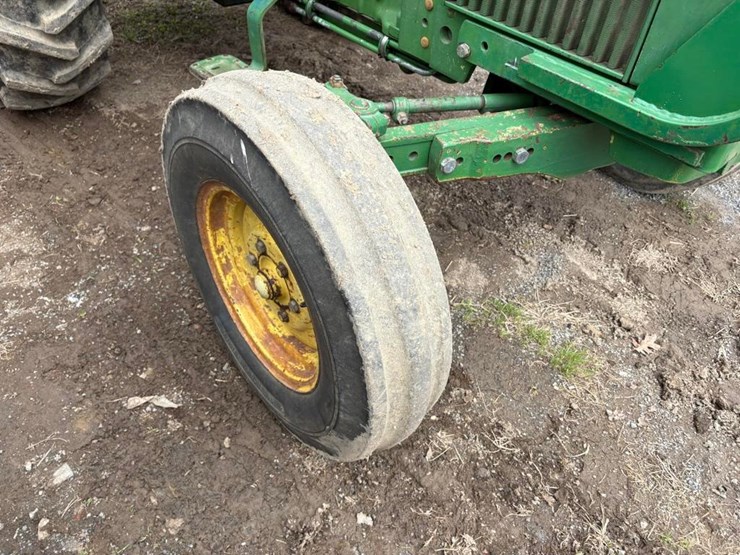 john-deere-2040-image-6