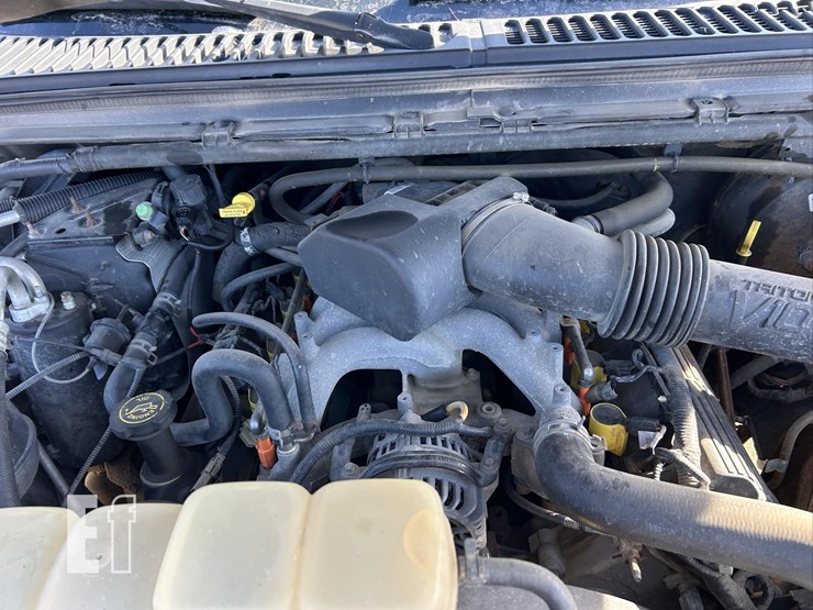 2003-ford-excursion-image-21