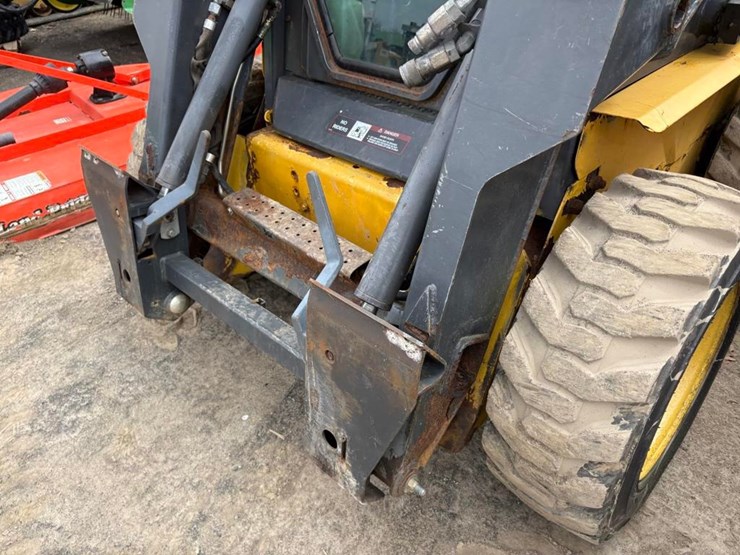 new-holland-ls170-image-6