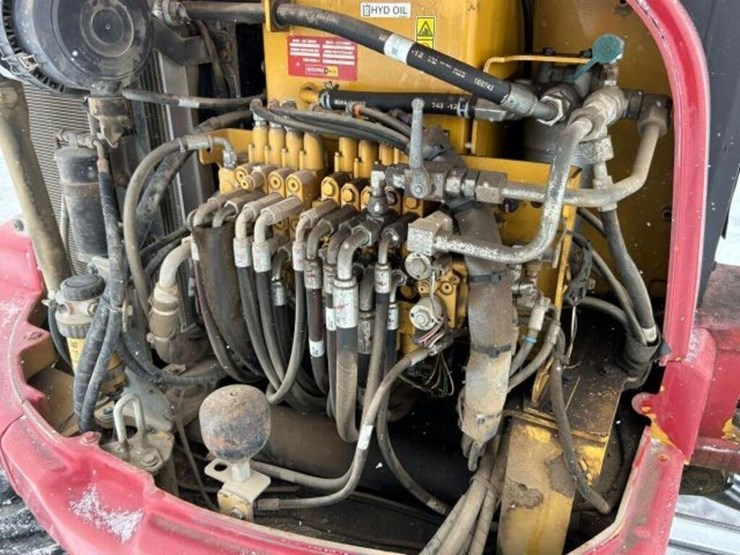 2016-caterpillar-305e-cr-image-26