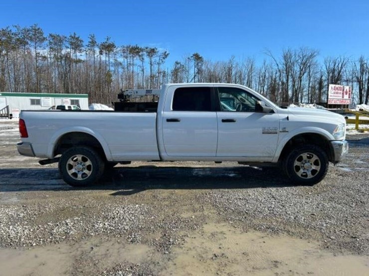 2018-ram-2500-hd-image-4