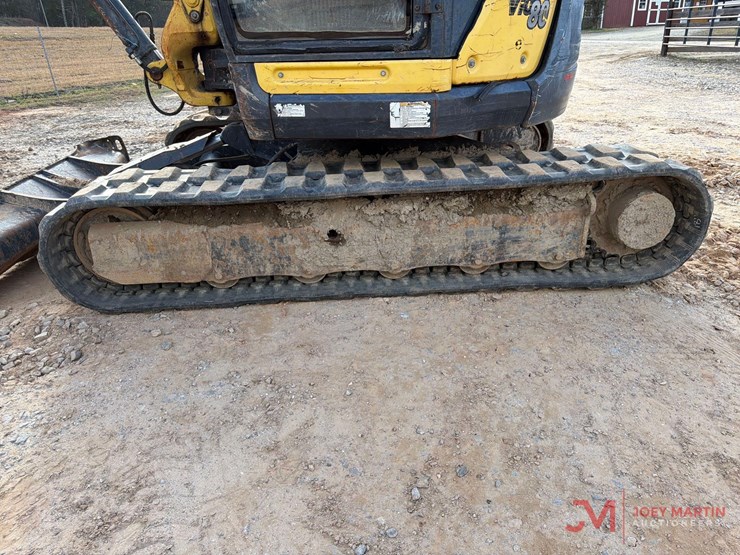 yanmar-vio80-1a-image-12