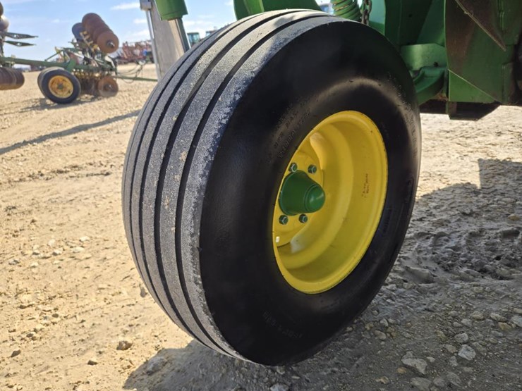 john-deere-630-image-7