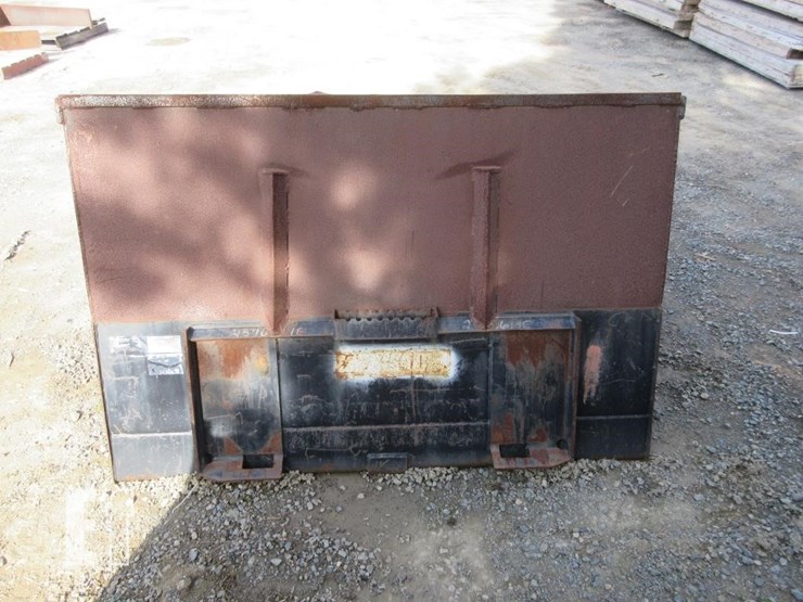 69"-skid-steer-gp-bucket-image-3