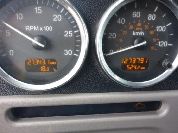 2015-peterbilt-367-image-10