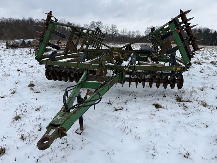 john-deere-724-image-2