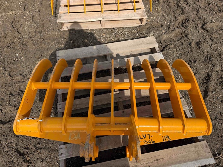 caterpillar-307-image-9