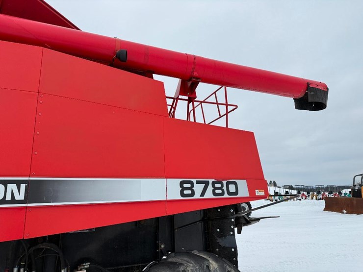 massey-ferguson-8780-image-21