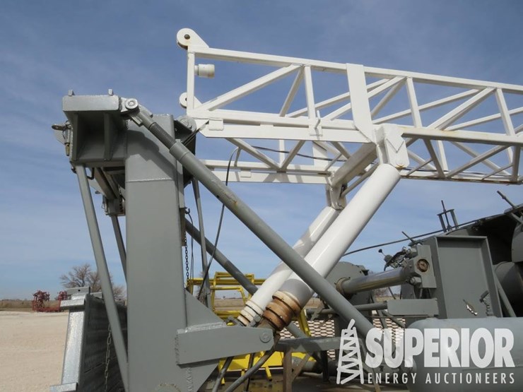 international-f2574-image-12