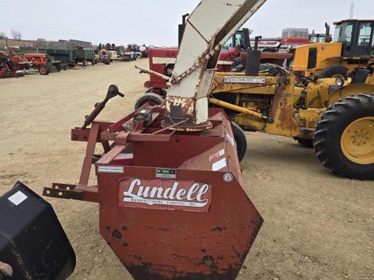 #334-•-lundell-3-pt-6'-snowblower-image-3