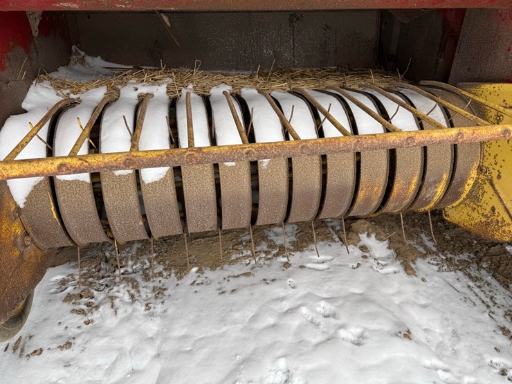 new-holland-278-image-23