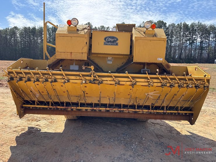 etnyre-chipspreader-image-5