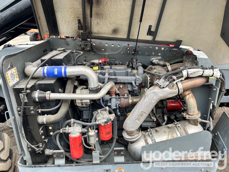 2017-skyjack-sj1056th-image-5