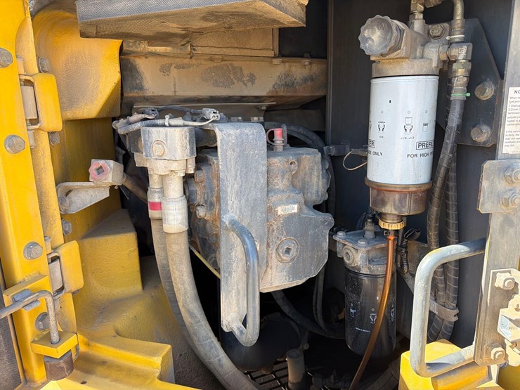 komatsu-pc308us-lc-3-image-19