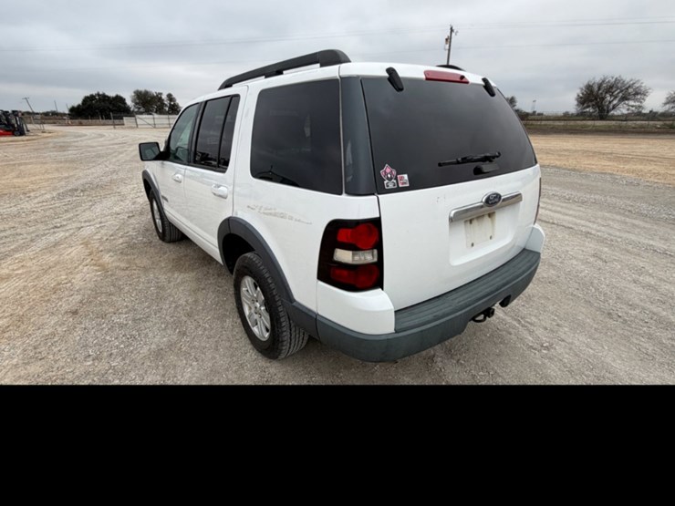 2007-ford-explorer-image-7