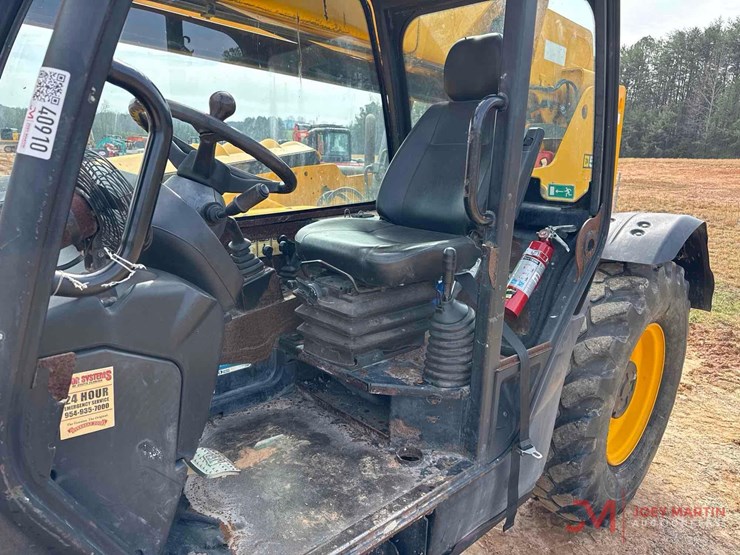 2016-jcb-507-42-image-22