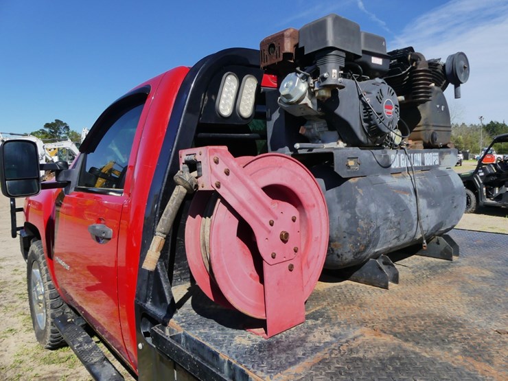 2013-chevrolet-silverado-2500-image-8