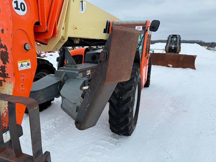 2008-jlg-g10-55a-image-25