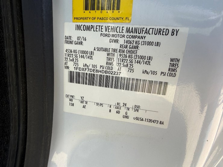 2017-ford-f750-image-16