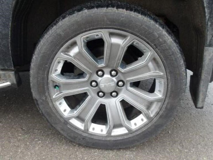 2016-gmc-yukon-denali-image-104