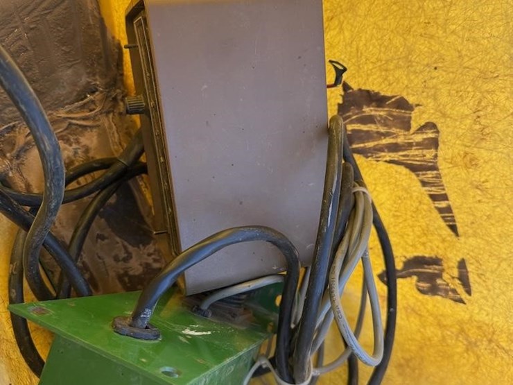 john-deere-7000-image-9