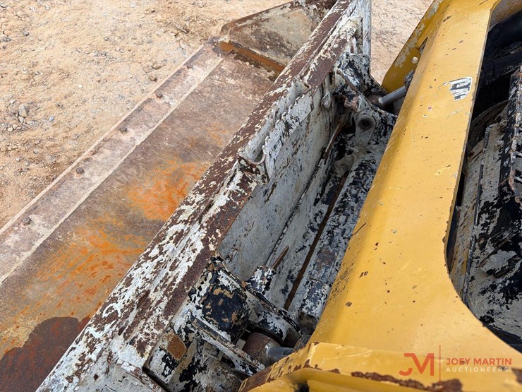 2023-caterpillar-226d3-image-6