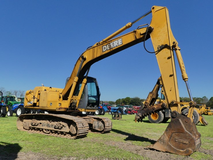 2006-deere-160c-lc-image-1