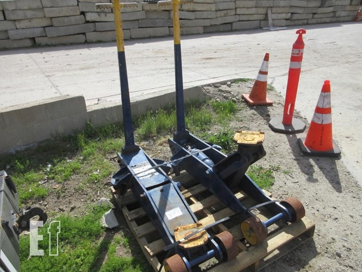 (2)-10-ton-hydraulic-service-jacks-image-1