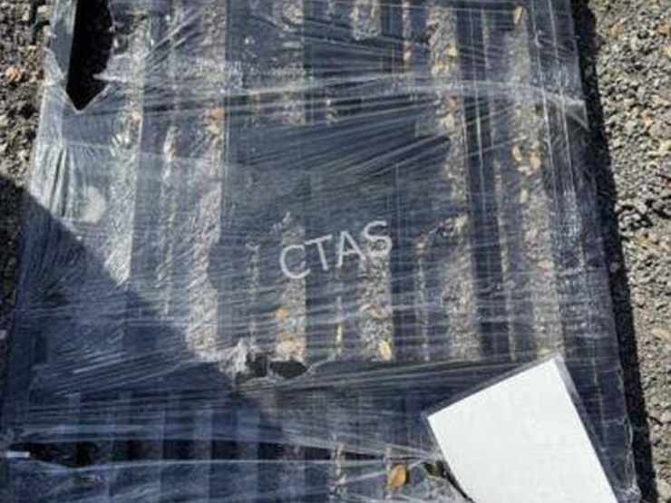 #288-•-bi-parting-deer-motif-gate---6'-w-x-4'-h-image-1