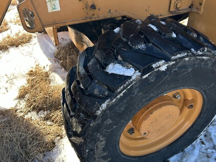 2000-case-570m-xt-image-10