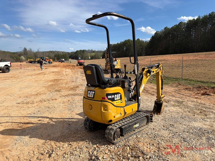 2018-caterpillar-300.9d-image-6