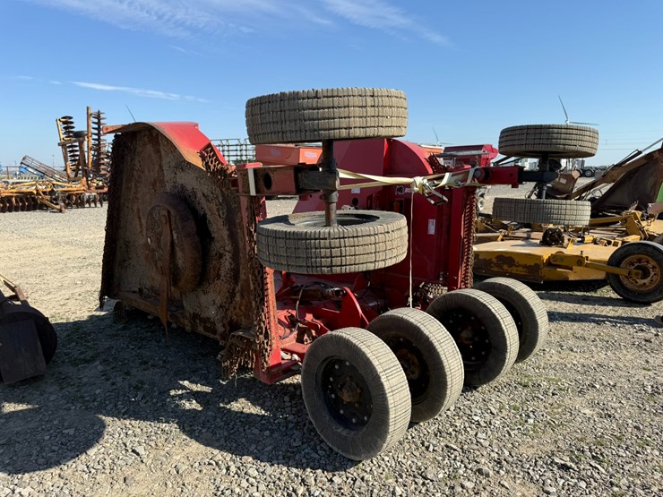 bush-hog-2215-image-3