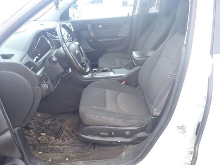 2015-chevrolet-traverse-image-14