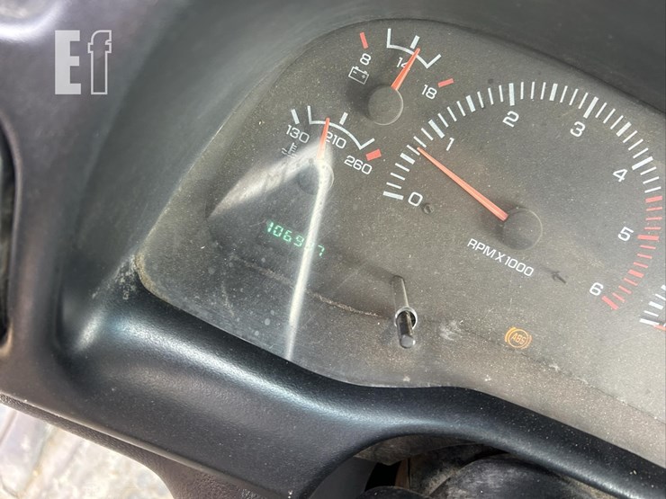 2001-dodge-ram-3500-image-14